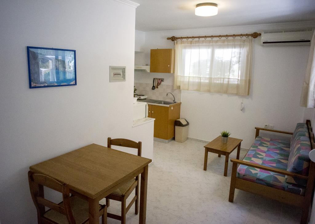 Anthea Apartments Paleochora Buitenkant foto